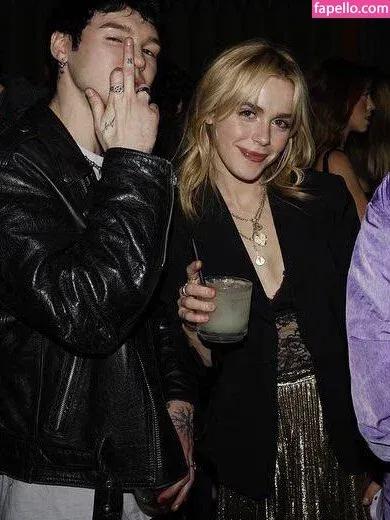 AdventuresSabrina / Kiernan Shipka / kiernanshipka Onlyfans Photo Gallery 