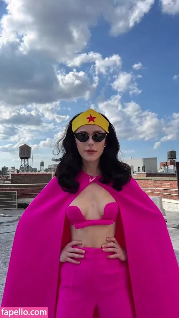 AdventuresSabrina / Kiernan Shipka / kiernanshipka Onlyfans Photo Gallery 