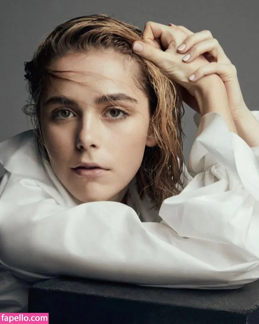 AdventuresSabrina / Kiernan Shipka / kiernanshipka Onlyfans Photo Gallery 