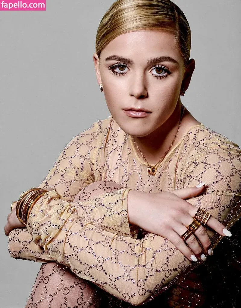 AdventuresSabrina / Kiernan Shipka / kiernanshipka Onlyfans Photo Gallery 