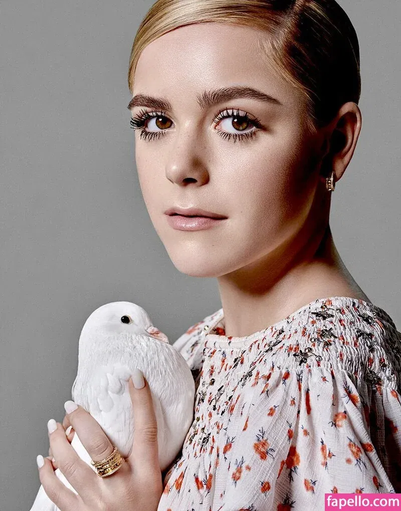 AdventuresSabrina / Kiernan Shipka / kiernanshipka Onlyfans Photo Gallery 
