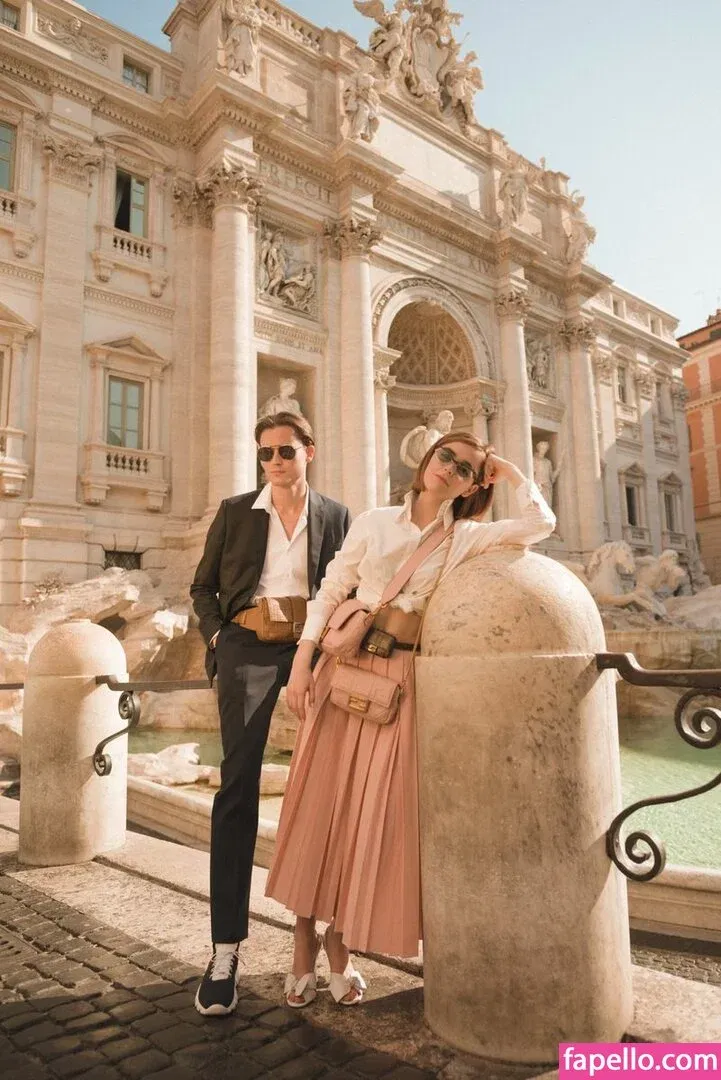 AdventuresSabrina / Kiernan Shipka / kiernanshipka Onlyfans Photo Gallery 