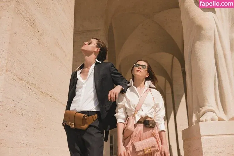 AdventuresSabrina / Kiernan Shipka / kiernanshipka Onlyfans Photo Gallery 