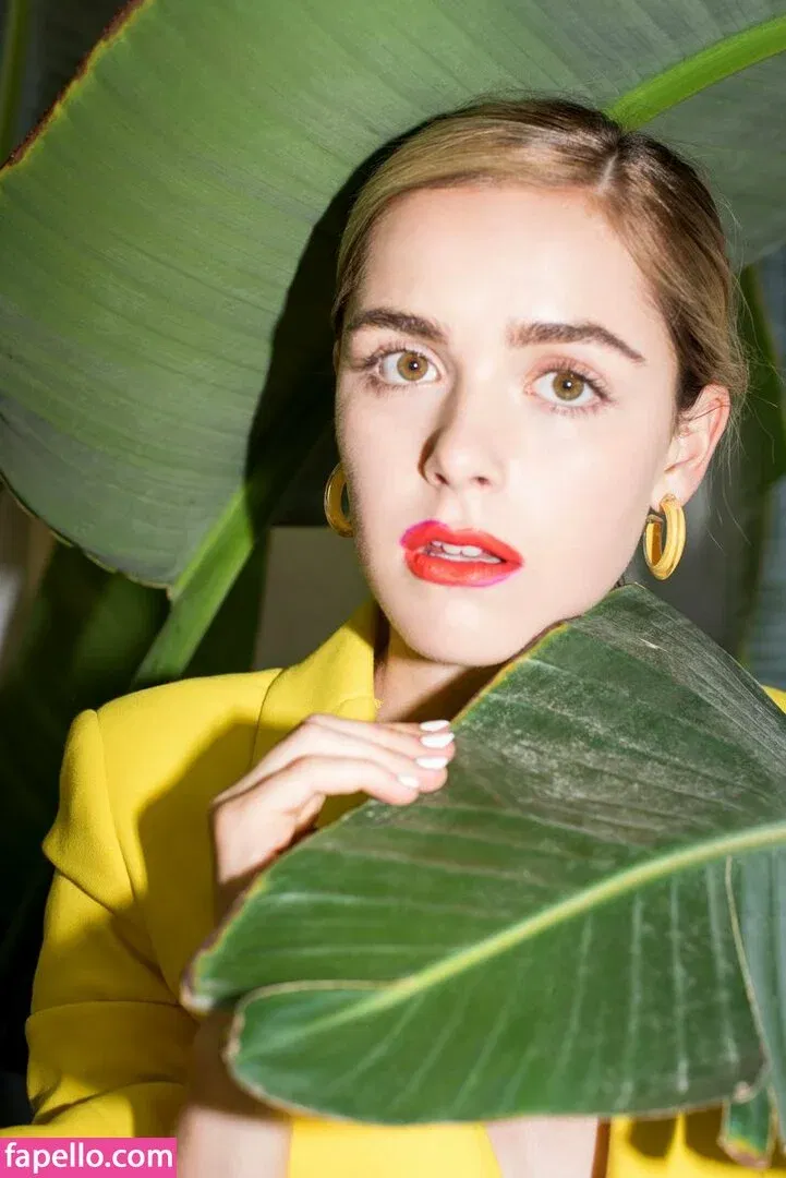 AdventuresSabrina / Kiernan Shipka / kiernanshipka Onlyfans Photo Gallery 