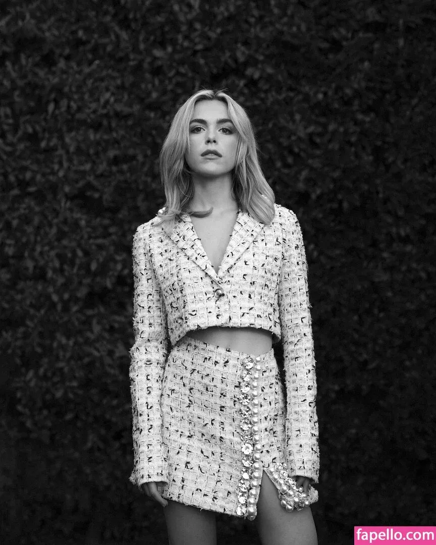 AdventuresSabrina / Kiernan Shipka / kiernanshipka Onlyfans Photo Gallery 