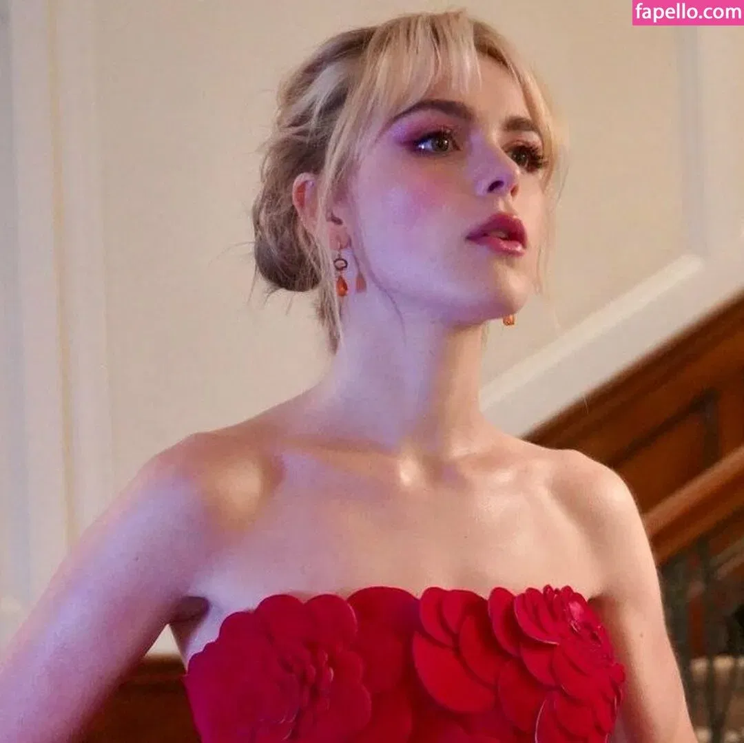 AdventuresSabrina / Kiernan Shipka / kiernanshipka Onlyfans Photo Gallery 