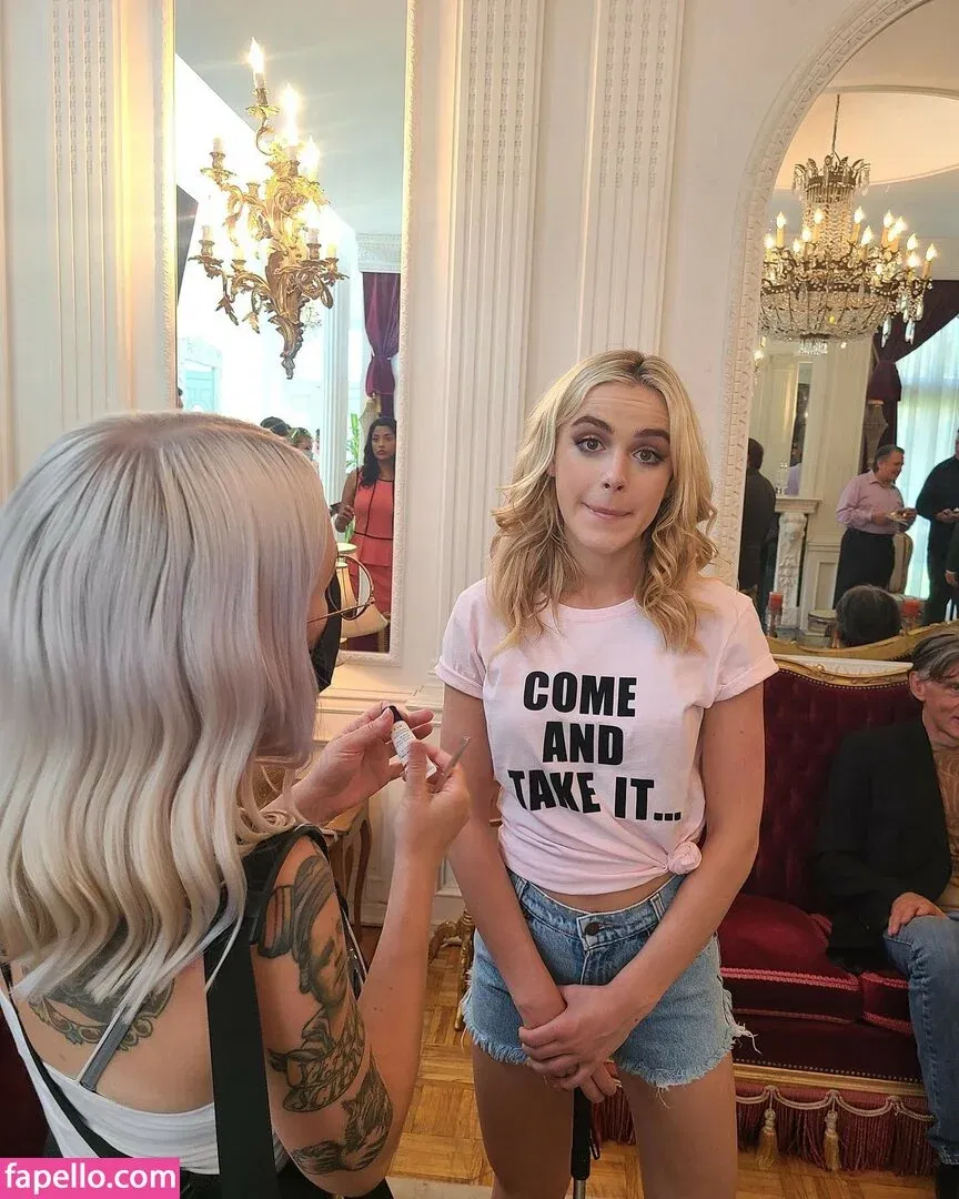 AdventuresSabrina / Kiernan Shipka / kiernanshipka Onlyfans Photo Gallery 