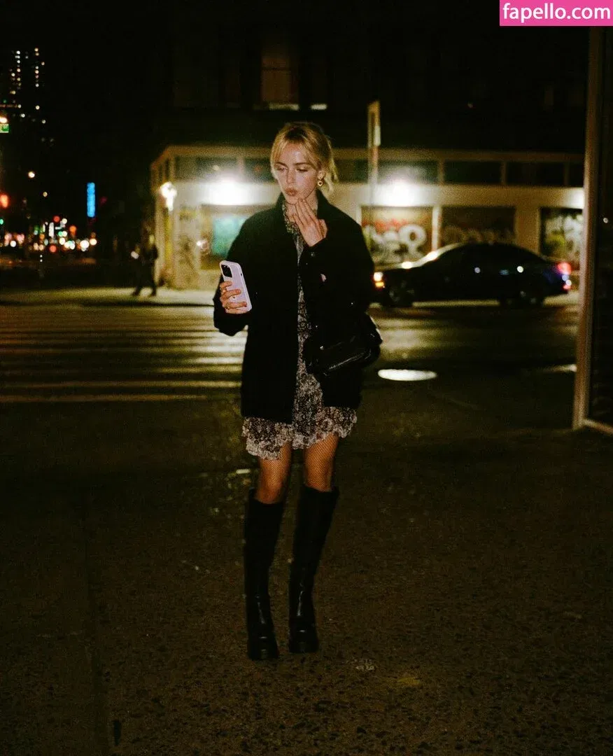 AdventuresSabrina / Kiernan Shipka / kiernanshipka Onlyfans Photo Gallery 