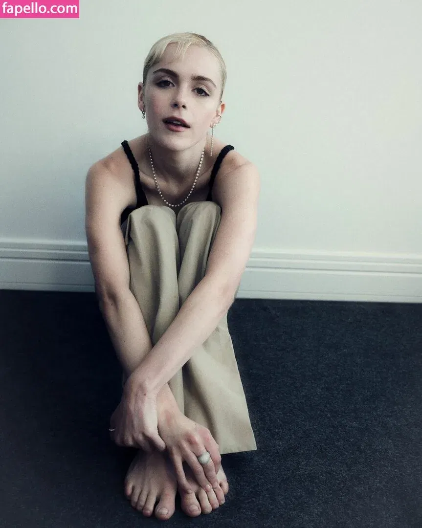 AdventuresSabrina / Kiernan Shipka / kiernanshipka Onlyfans Photo Gallery 