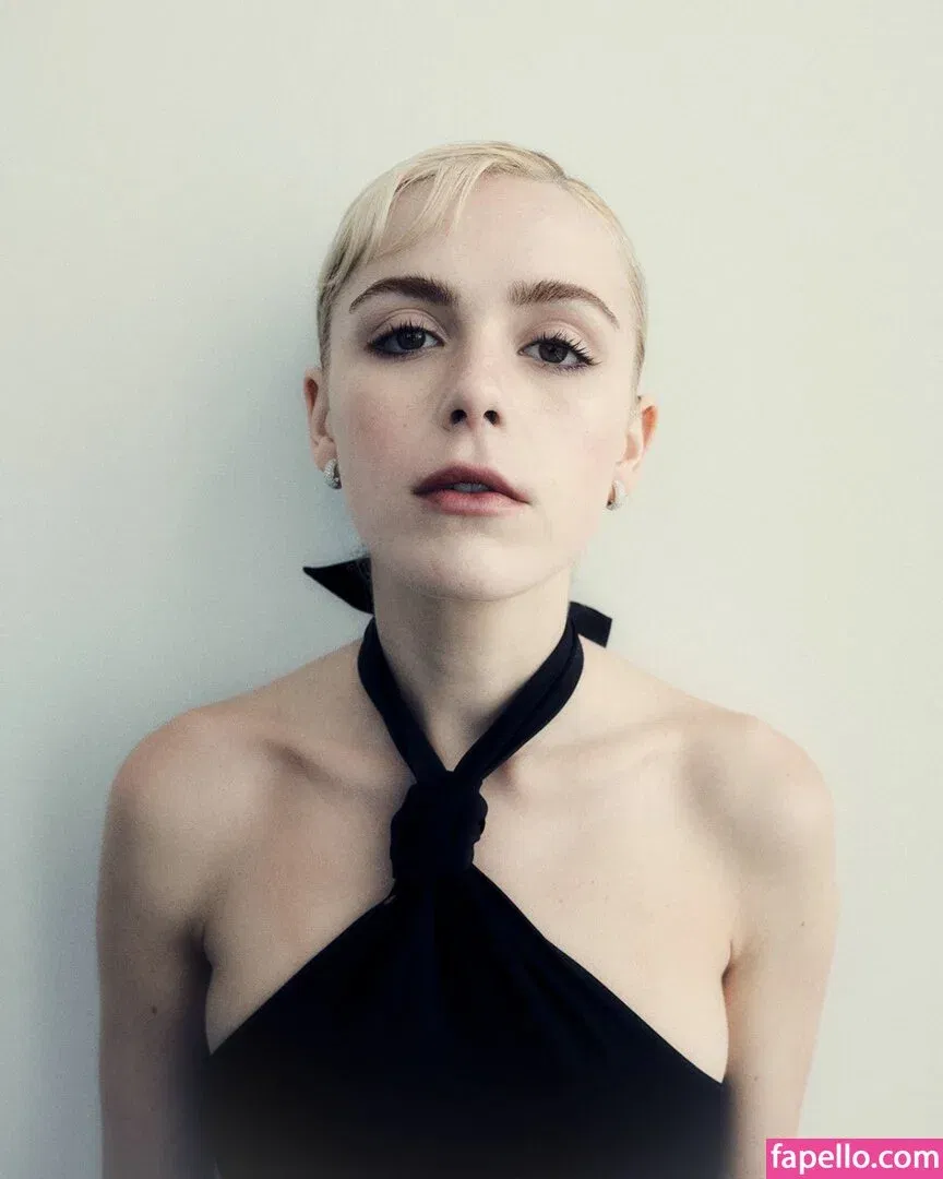 AdventuresSabrina / Kiernan Shipka / kiernanshipka Onlyfans Photo Gallery 