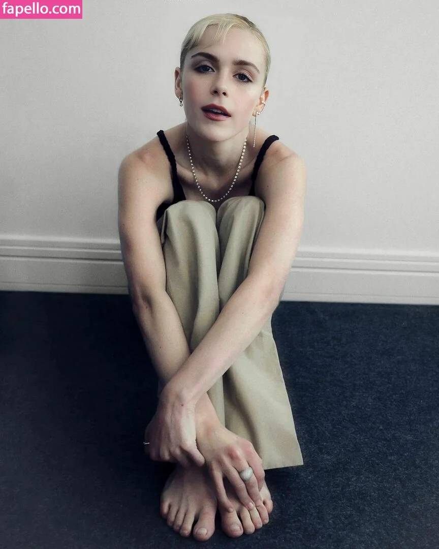 AdventuresSabrina / Kiernan Shipka / kiernanshipka Onlyfans Photo Gallery 