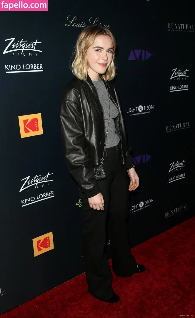 AdventuresSabrina / Kiernan Shipka / kiernanshipka Onlyfans Photo Gallery 