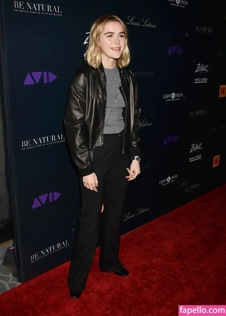 AdventuresSabrina / Kiernan Shipka / kiernanshipka Onlyfans Photo Gallery 