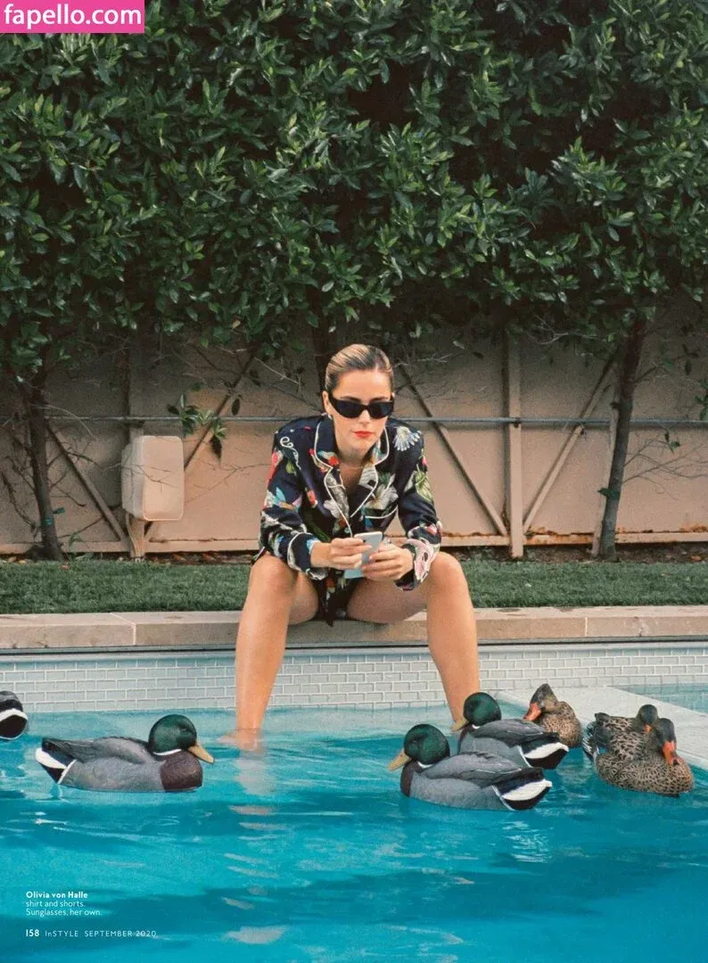 AdventuresSabrina / Kiernan Shipka / kiernanshipka Onlyfans Photo Gallery 