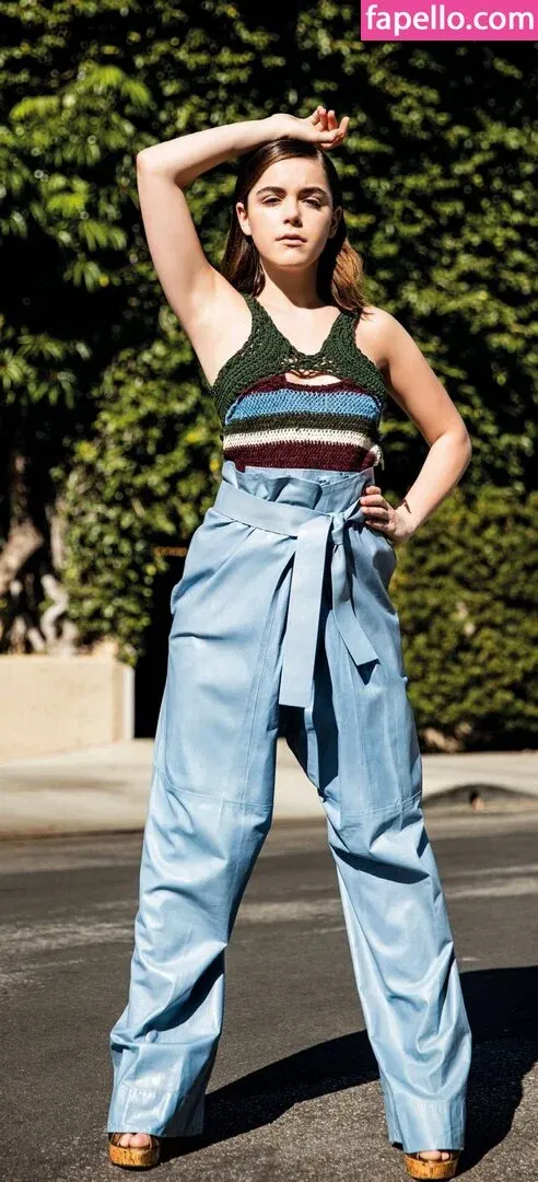 AdventuresSabrina / Kiernan Shipka / kiernanshipka Onlyfans Photo Gallery 