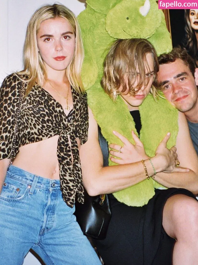 AdventuresSabrina / Kiernan Shipka / kiernanshipka Onlyfans Photo Gallery 