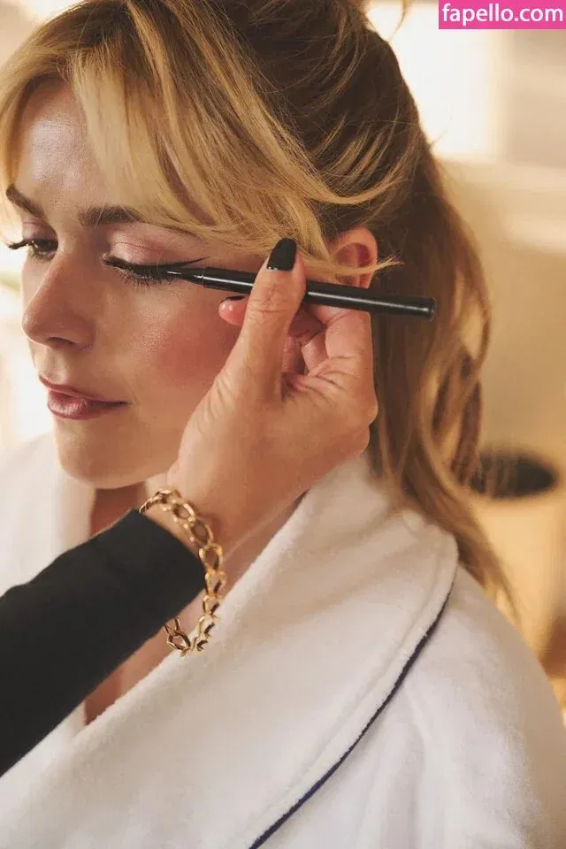 AdventuresSabrina / Kiernan Shipka / kiernanshipka Onlyfans Photo Gallery 