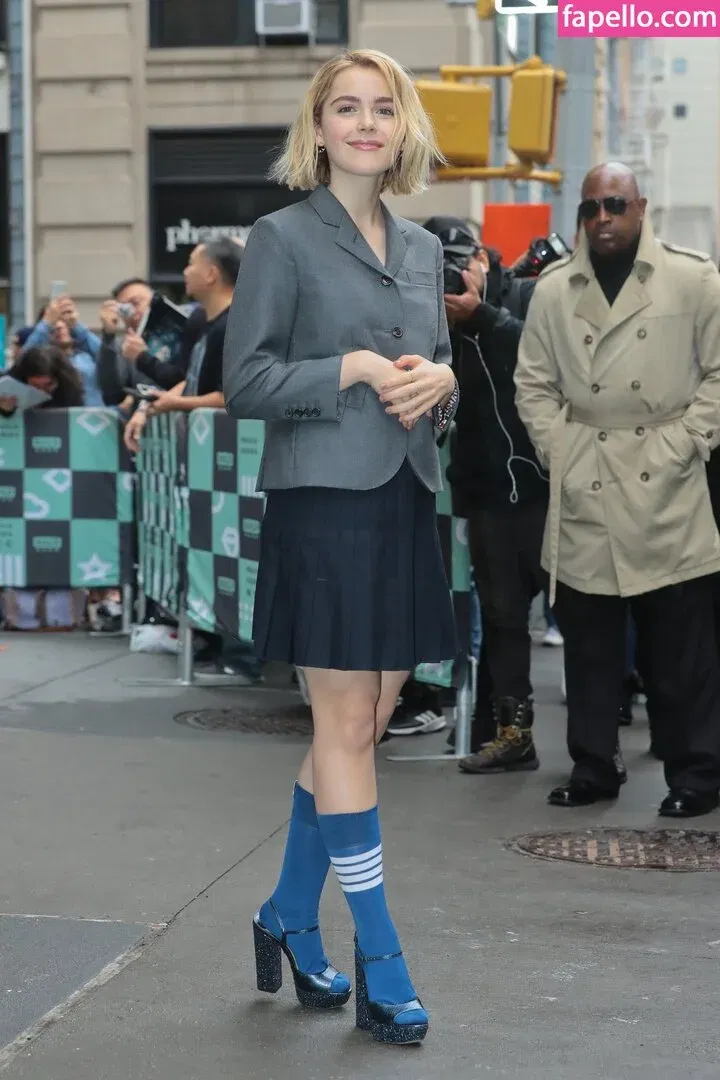 AdventuresSabrina / Kiernan Shipka / kiernanshipka Onlyfans Photo Gallery 