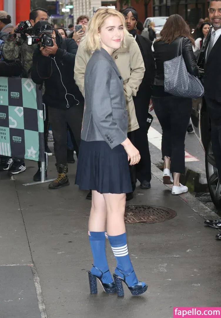 AdventuresSabrina / Kiernan Shipka / kiernanshipka Onlyfans Photo Gallery 