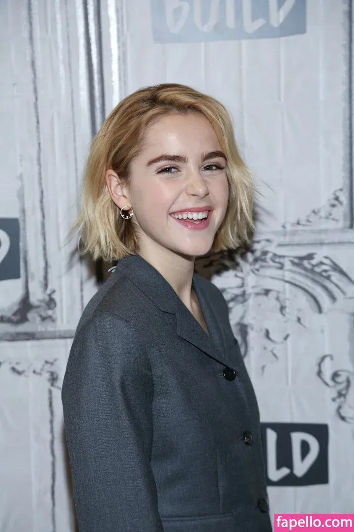 AdventuresSabrina / Kiernan Shipka / kiernanshipka Onlyfans Photo Gallery 