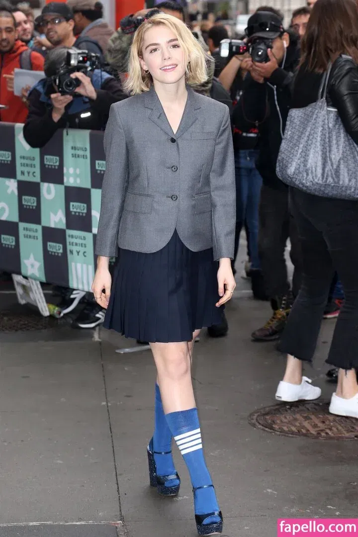 AdventuresSabrina / Kiernan Shipka / kiernanshipka Onlyfans Photo Gallery 