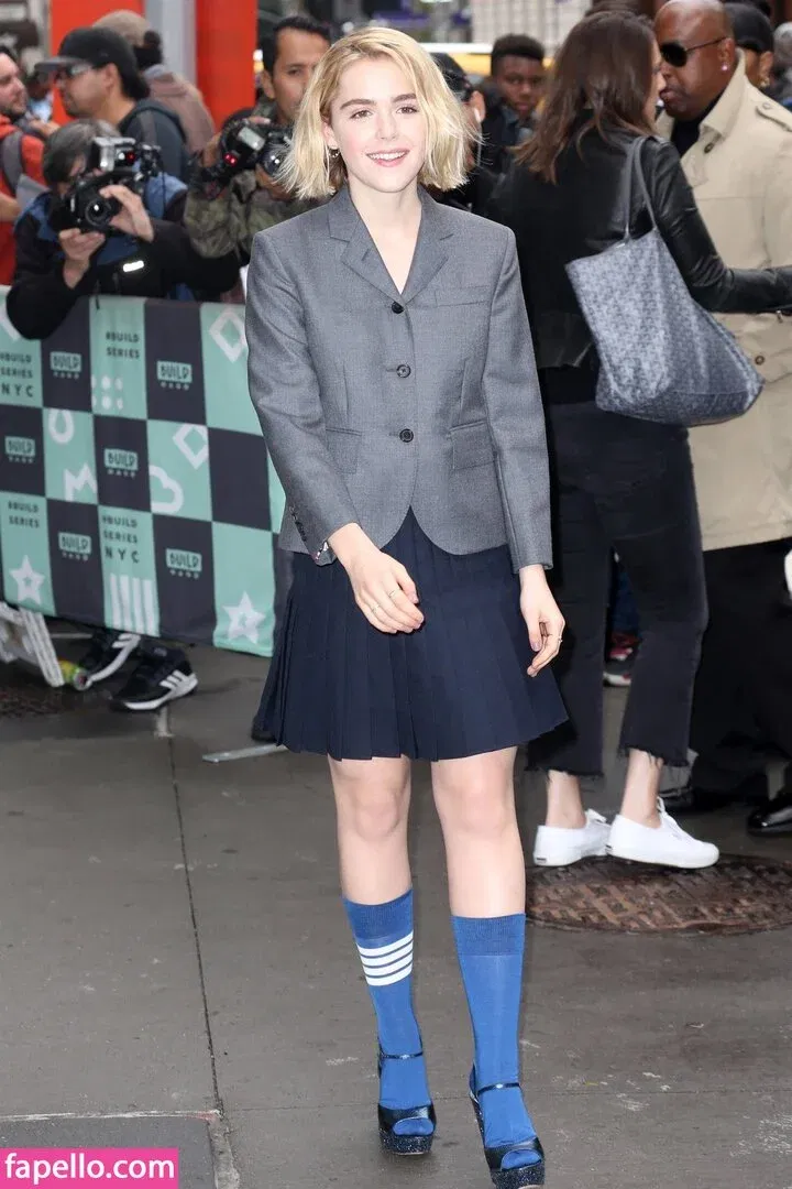 AdventuresSabrina / Kiernan Shipka / kiernanshipka Onlyfans Photo Gallery 