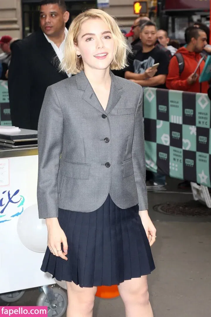 AdventuresSabrina / Kiernan Shipka / kiernanshipka Onlyfans Photo Gallery 