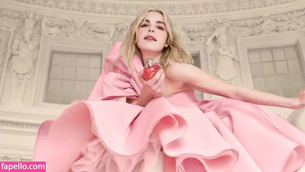 AdventuresSabrina / Kiernan Shipka / kiernanshipka Onlyfans Photo Gallery 