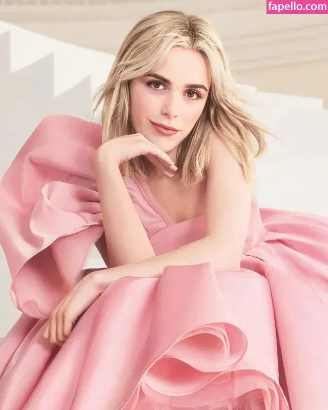 AdventuresSabrina / Kiernan Shipka / kiernanshipka Onlyfans Photo Gallery 