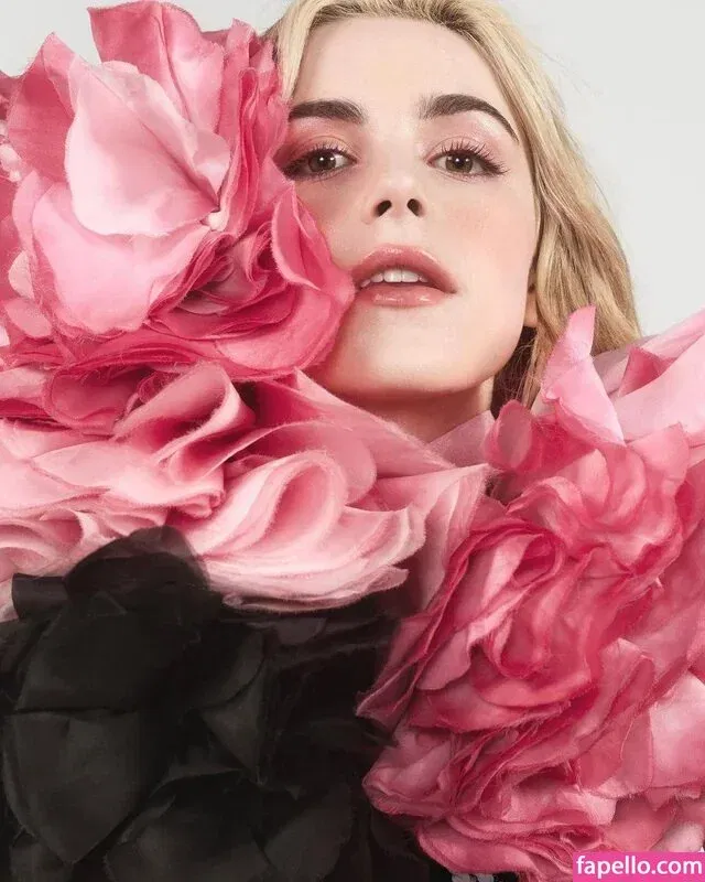 AdventuresSabrina / Kiernan Shipka / kiernanshipka Onlyfans Photo Gallery 