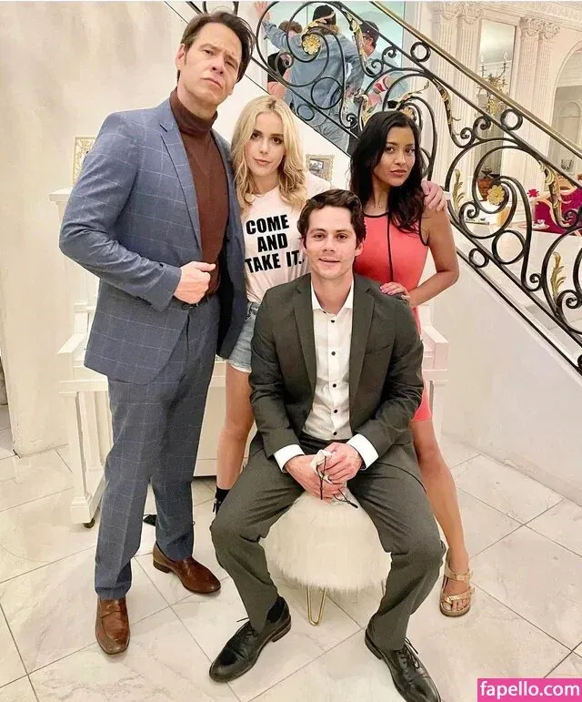 AdventuresSabrina / Kiernan Shipka / kiernanshipka Onlyfans Photo Gallery 