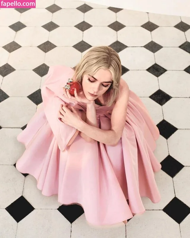 AdventuresSabrina / Kiernan Shipka / kiernanshipka Onlyfans Photo Gallery 