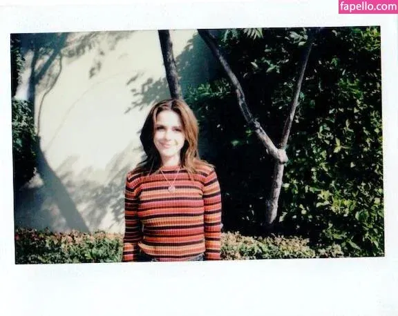 AdventuresSabrina / Kiernan Shipka / kiernanshipka Onlyfans Photo Gallery 