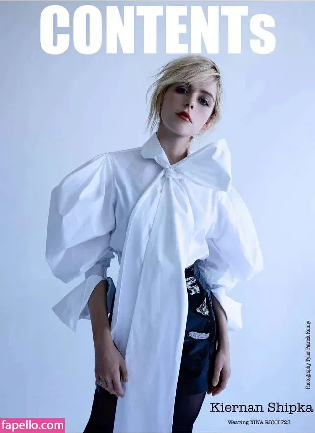 AdventuresSabrina / Kiernan Shipka / kiernanshipka Onlyfans Photo Gallery 