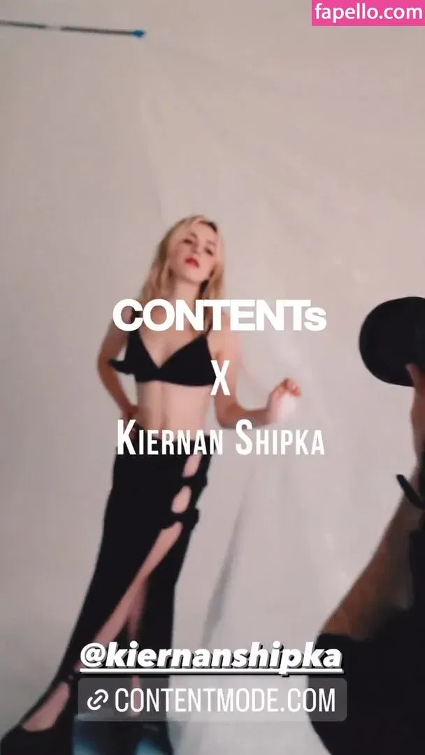 AdventuresSabrina / Kiernan Shipka / kiernanshipka Onlyfans Photo Gallery 