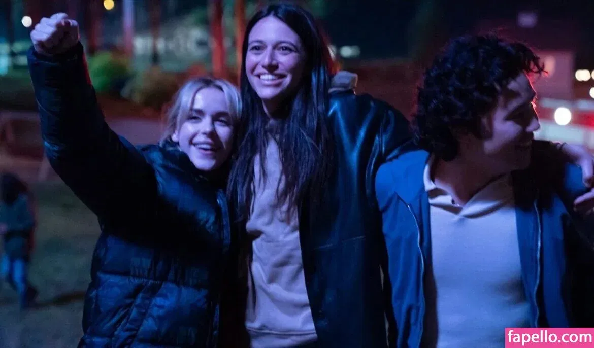 AdventuresSabrina / Kiernan Shipka / kiernanshipka Onlyfans Photo Gallery 