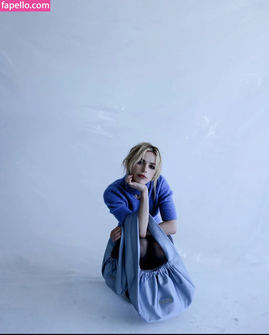 AdventuresSabrina / Kiernan Shipka / kiernanshipka Onlyfans Photo Gallery 