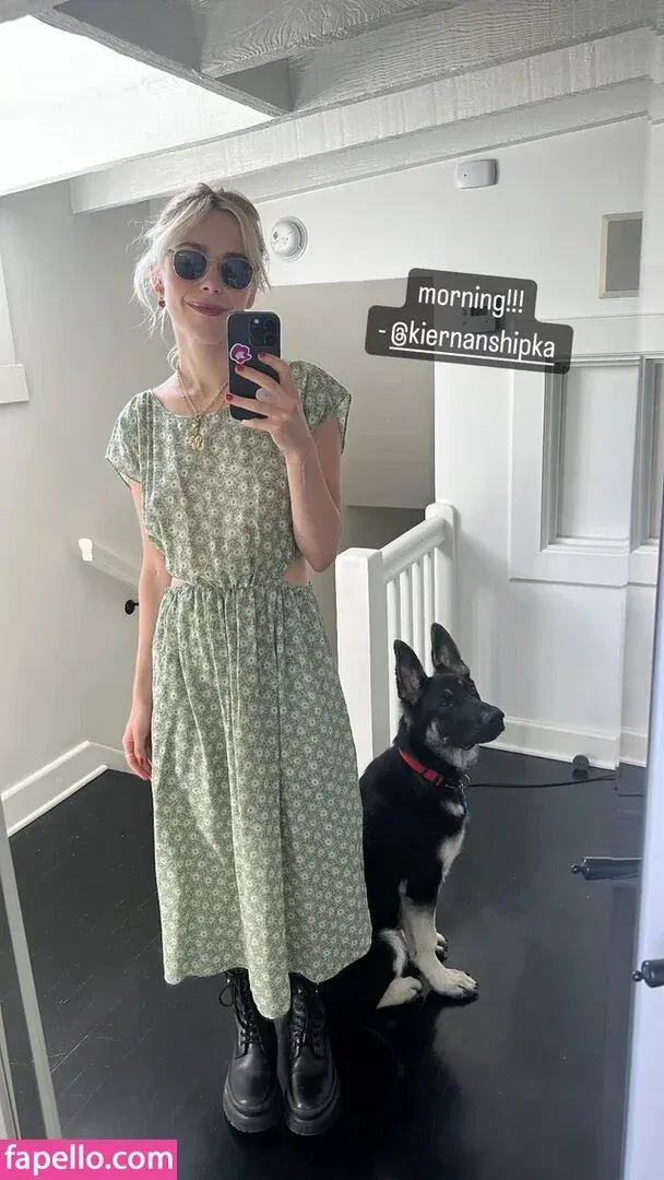 AdventuresSabrina / Kiernan Shipka / kiernanshipka Onlyfans Photo Gallery 