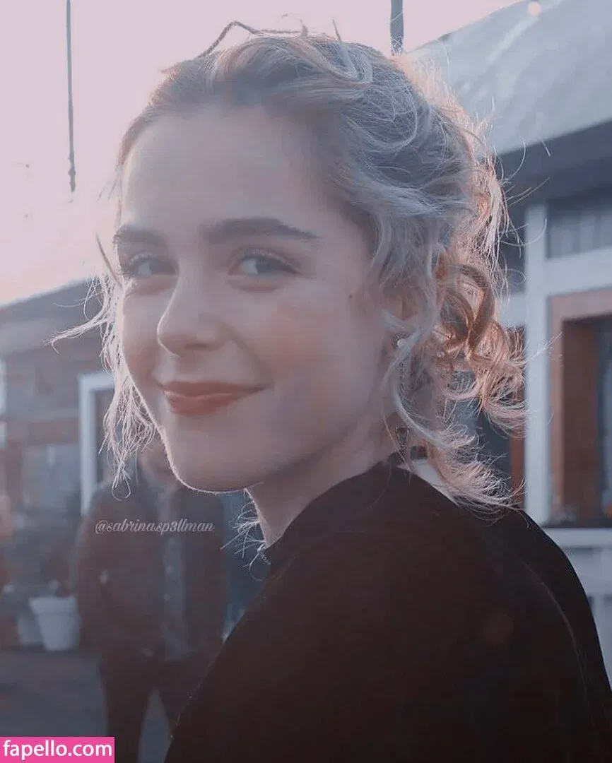 AdventuresSabrina / Kiernan Shipka / kiernanshipka Onlyfans Photo Gallery 