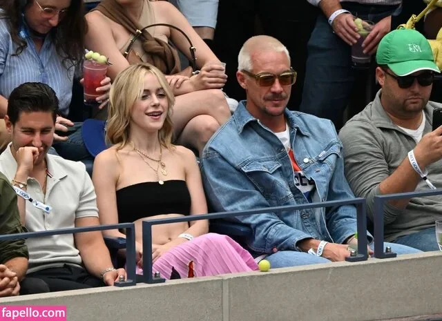 AdventuresSabrina / Kiernan Shipka / kiernanshipka Onlyfans Photo Gallery 