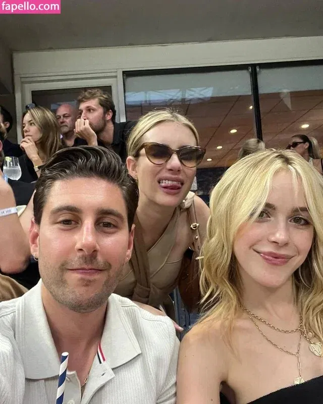 AdventuresSabrina / Kiernan Shipka / kiernanshipka Onlyfans Photo Gallery 