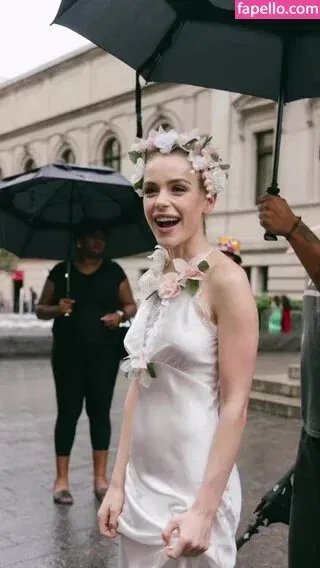 AdventuresSabrina / Kiernan Shipka / kiernanshipka Onlyfans Photo Gallery 