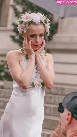 AdventuresSabrina / Kiernan Shipka / kiernanshipka Onlyfans Photo Gallery 