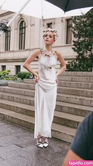 AdventuresSabrina / Kiernan Shipka / kiernanshipka Onlyfans Photo Gallery 