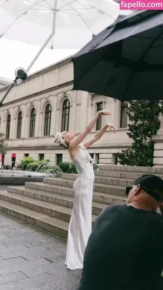 AdventuresSabrina / Kiernan Shipka / kiernanshipka Onlyfans Photo Gallery 