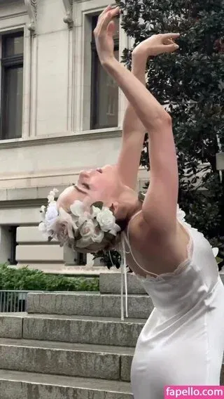 AdventuresSabrina / Kiernan Shipka / kiernanshipka Onlyfans Photo Gallery 