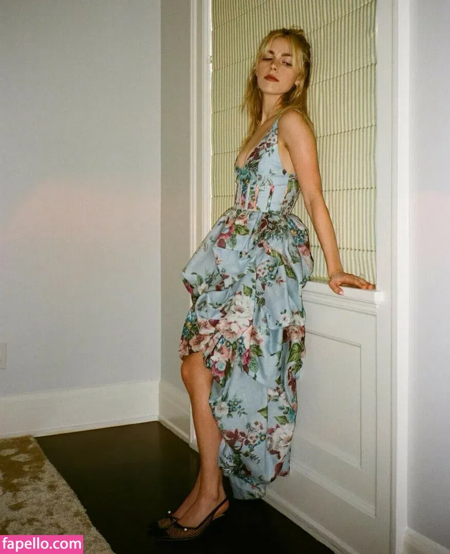 AdventuresSabrina / Kiernan Shipka / kiernanshipka Onlyfans Photo Gallery 