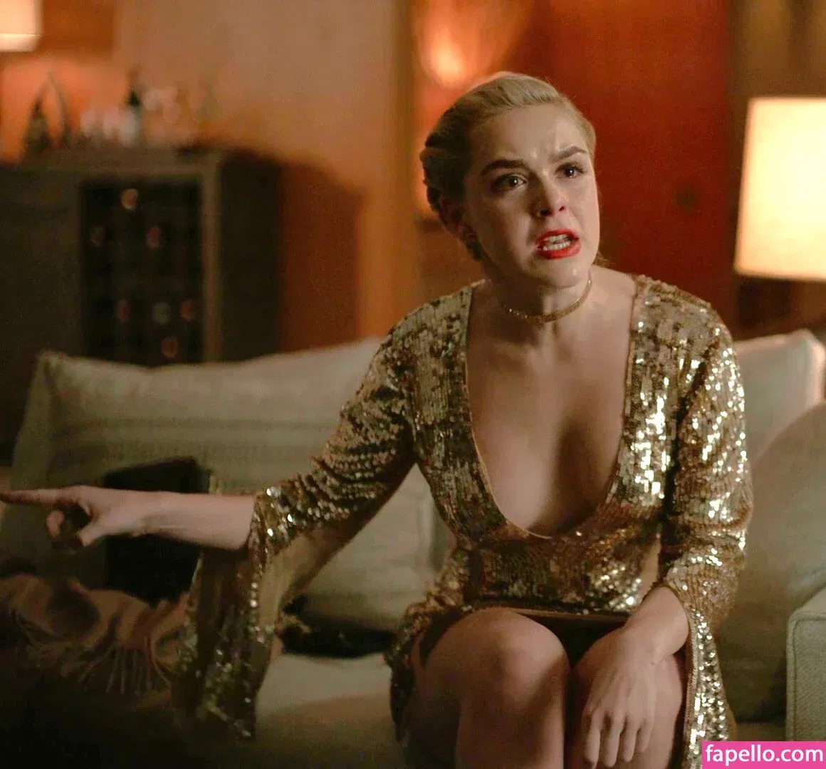 AdventuresSabrina / Kiernan Shipka / kiernanshipka Onlyfans Photo Gallery 