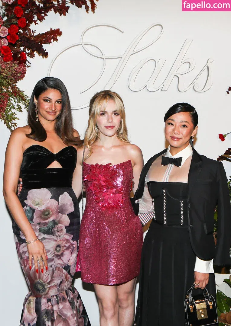 AdventuresSabrina / Kiernan Shipka / kiernanshipka Onlyfans Photo Gallery 