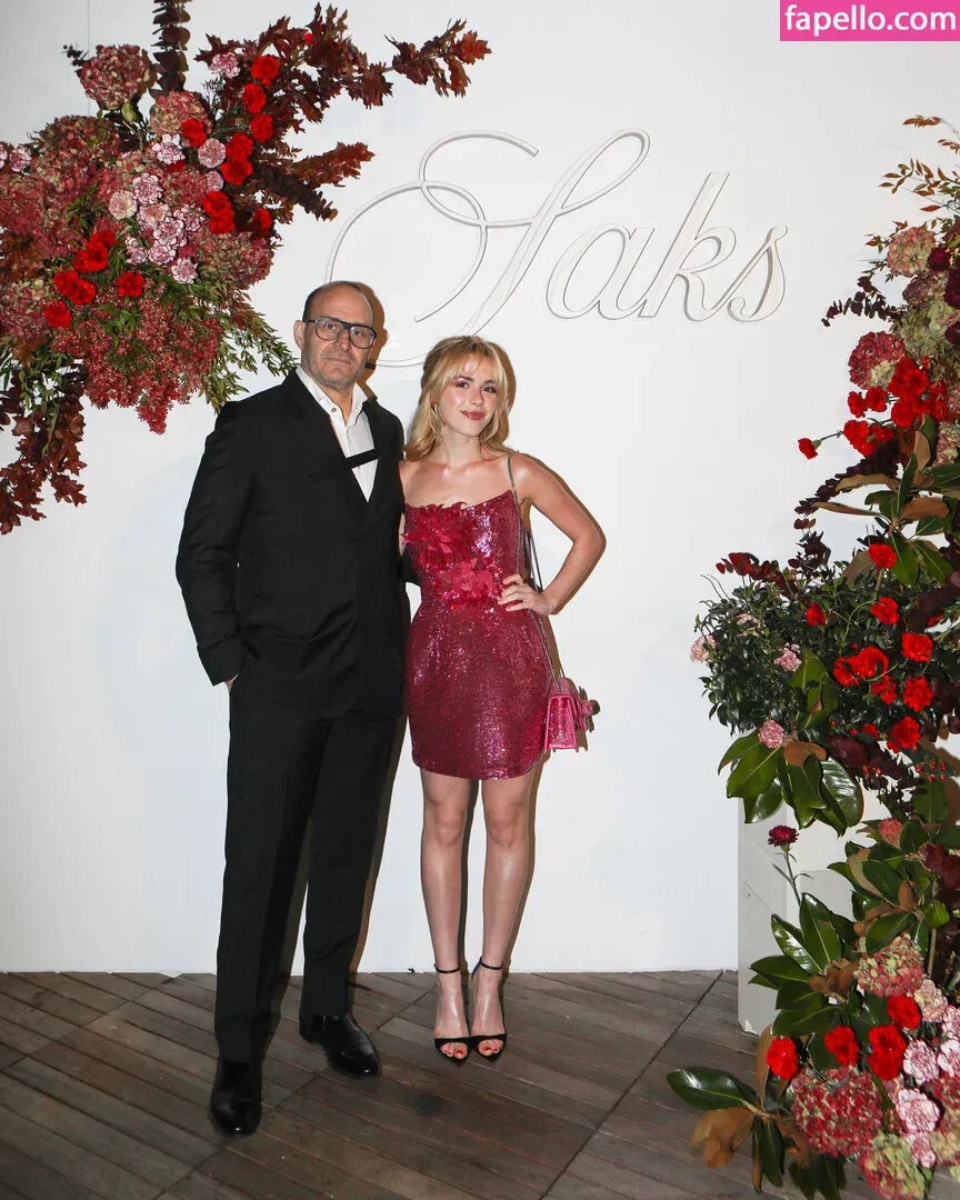 AdventuresSabrina / Kiernan Shipka / kiernanshipka Onlyfans Photo Gallery 